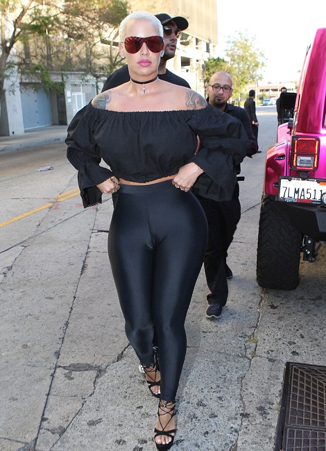 Amber Rose Camel Toe Pic