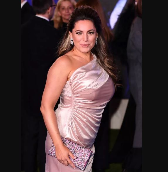 Kelly Brook Wardrobe Malfunction Pic